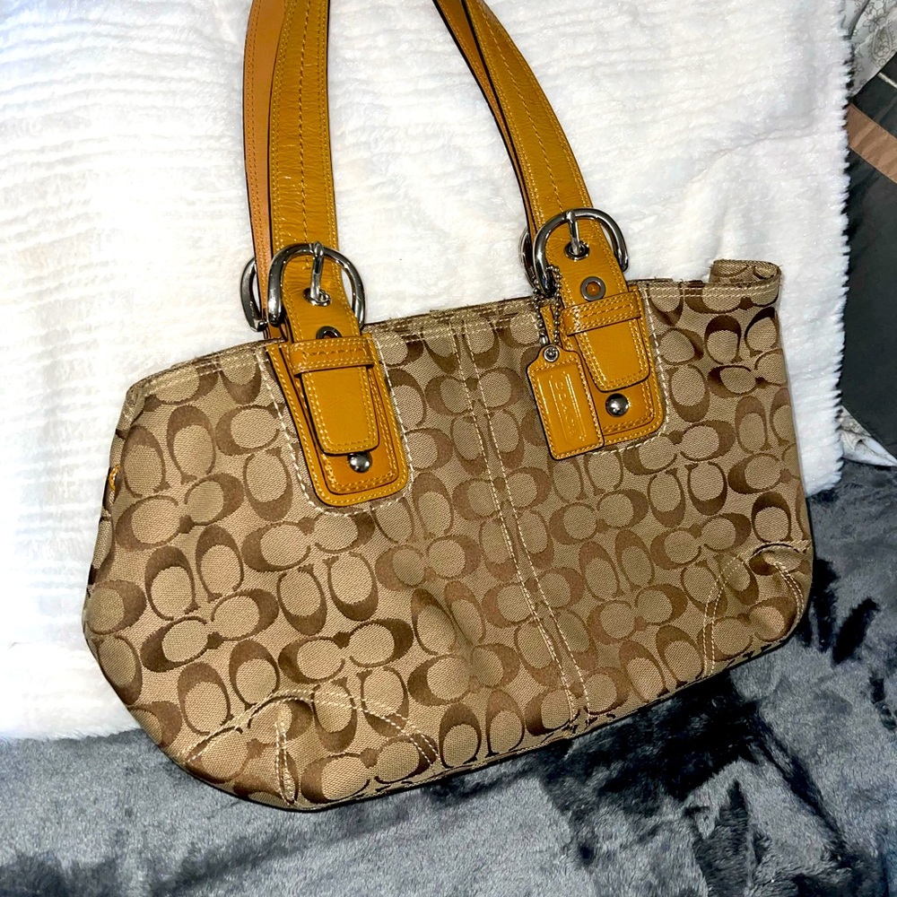 Coach shoulder bag